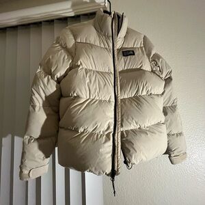 Mountain Hardwear Cream Puffer Jacket
